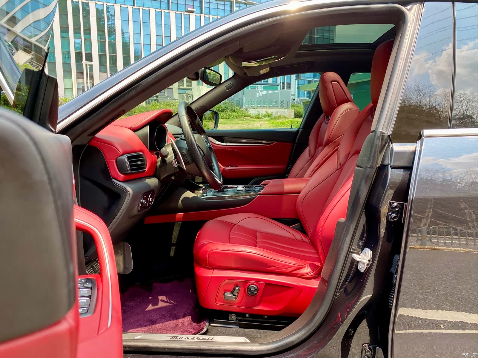 Maserati Levante, 2017 9