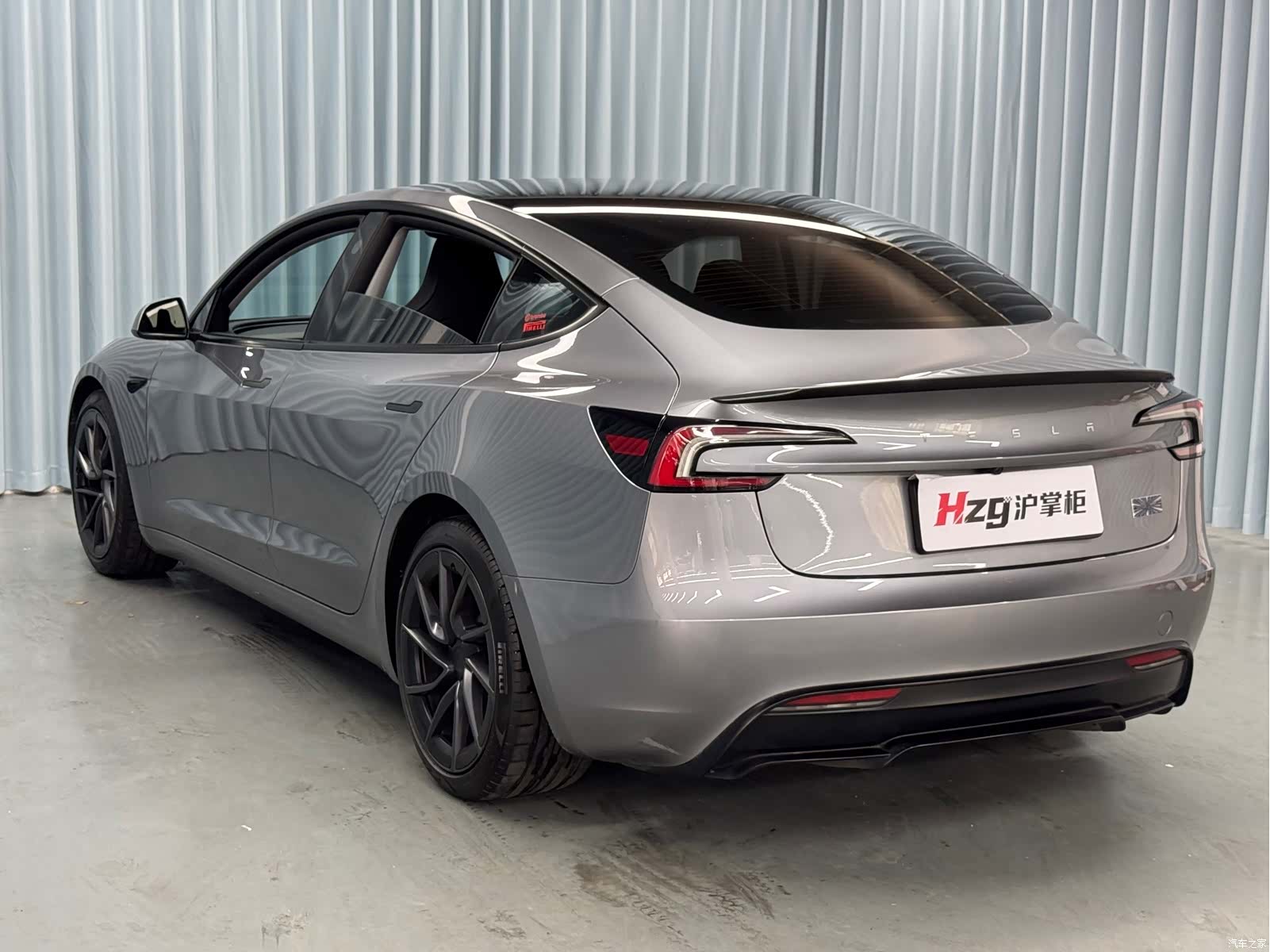 Tesla Model 3, 2025 8