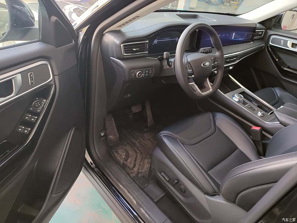 Ford Explorer, 2025 16
