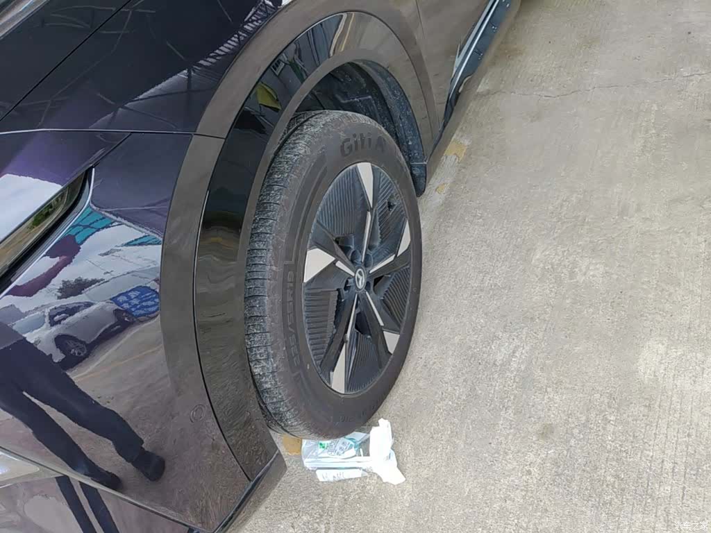 Mazda EZ-60, 2025 23