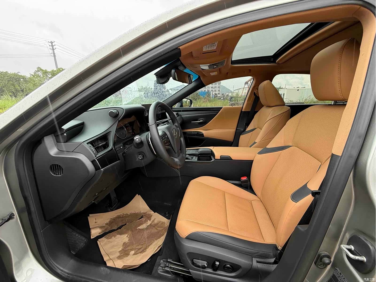 Lexus ES, 2022 4