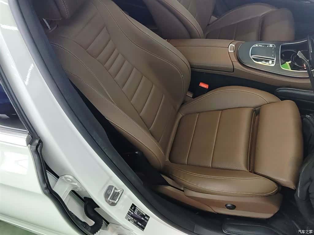 Mercedes-Benz E-Class, 2020 25