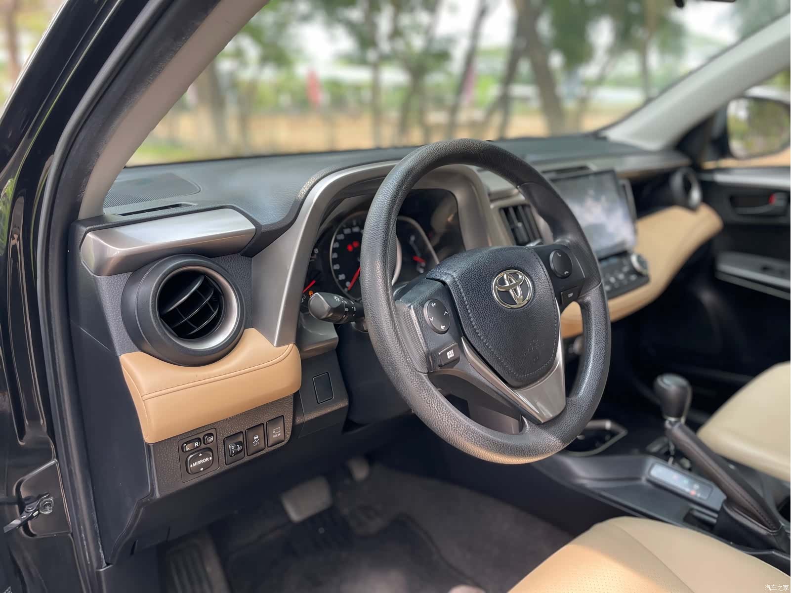 Toyota RAV4, 2017 11
