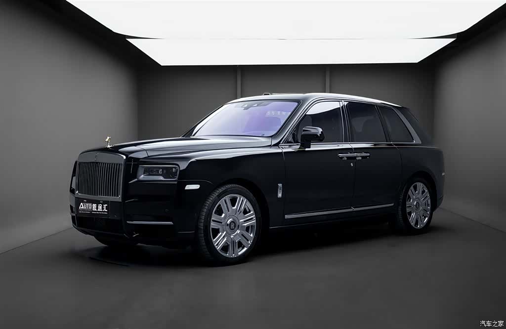Rolls-Royce Cullinan, 2021 1