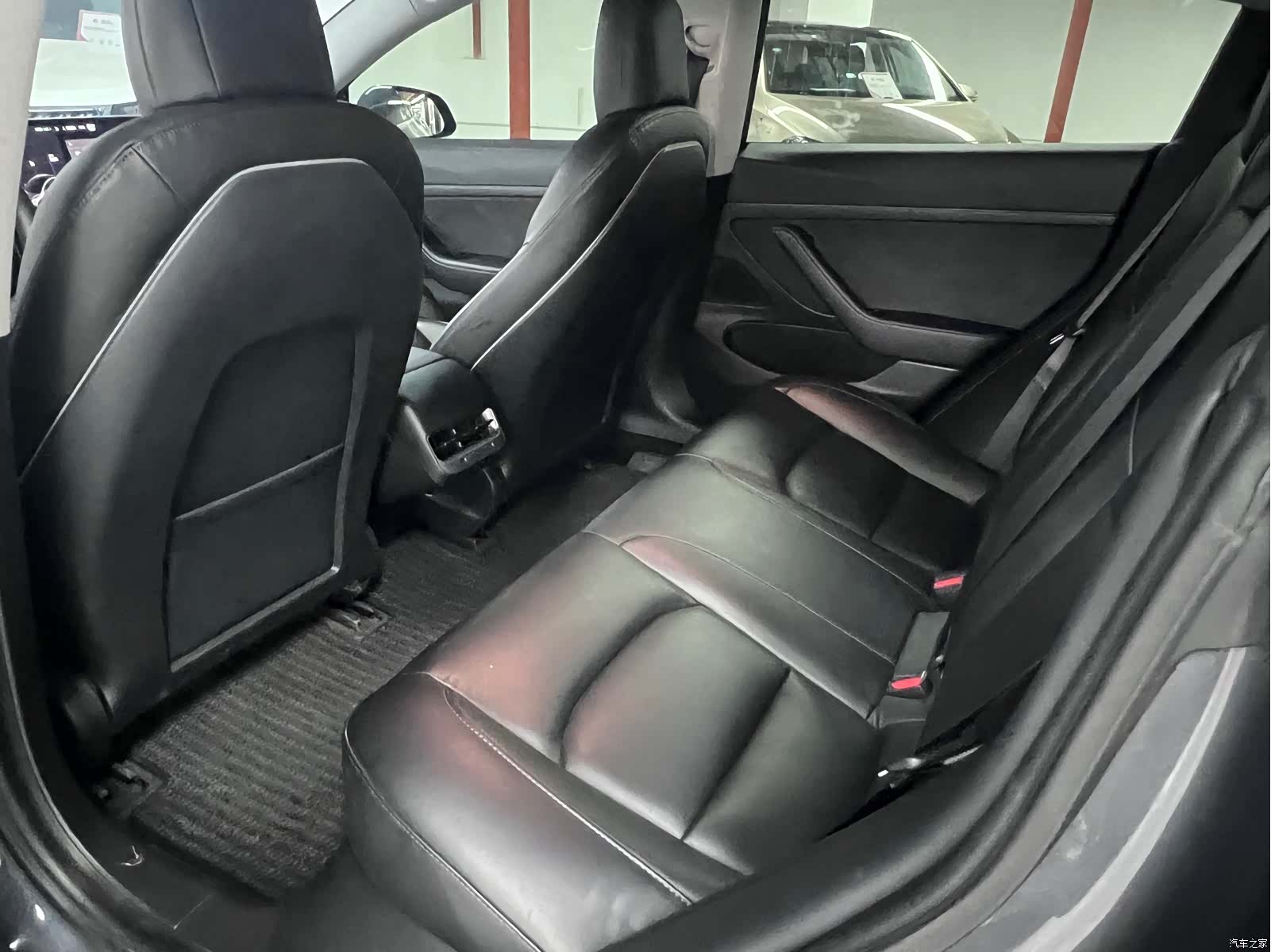 Tesla Model 3, 2020 7