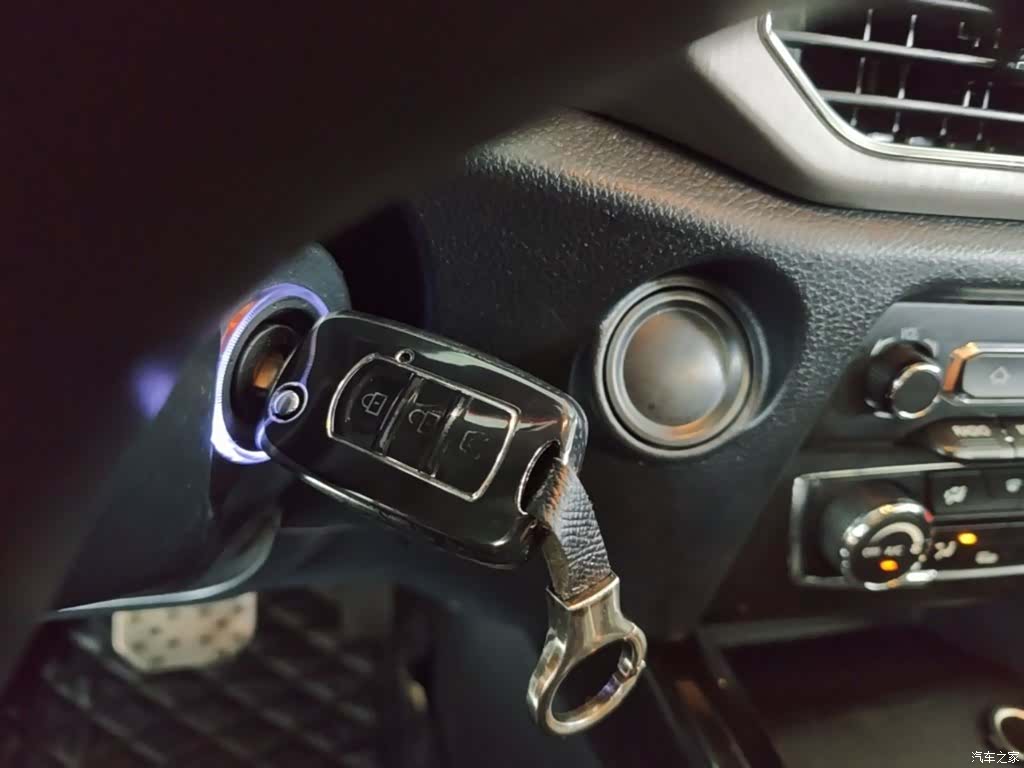 DongFeng S560, 2020 9