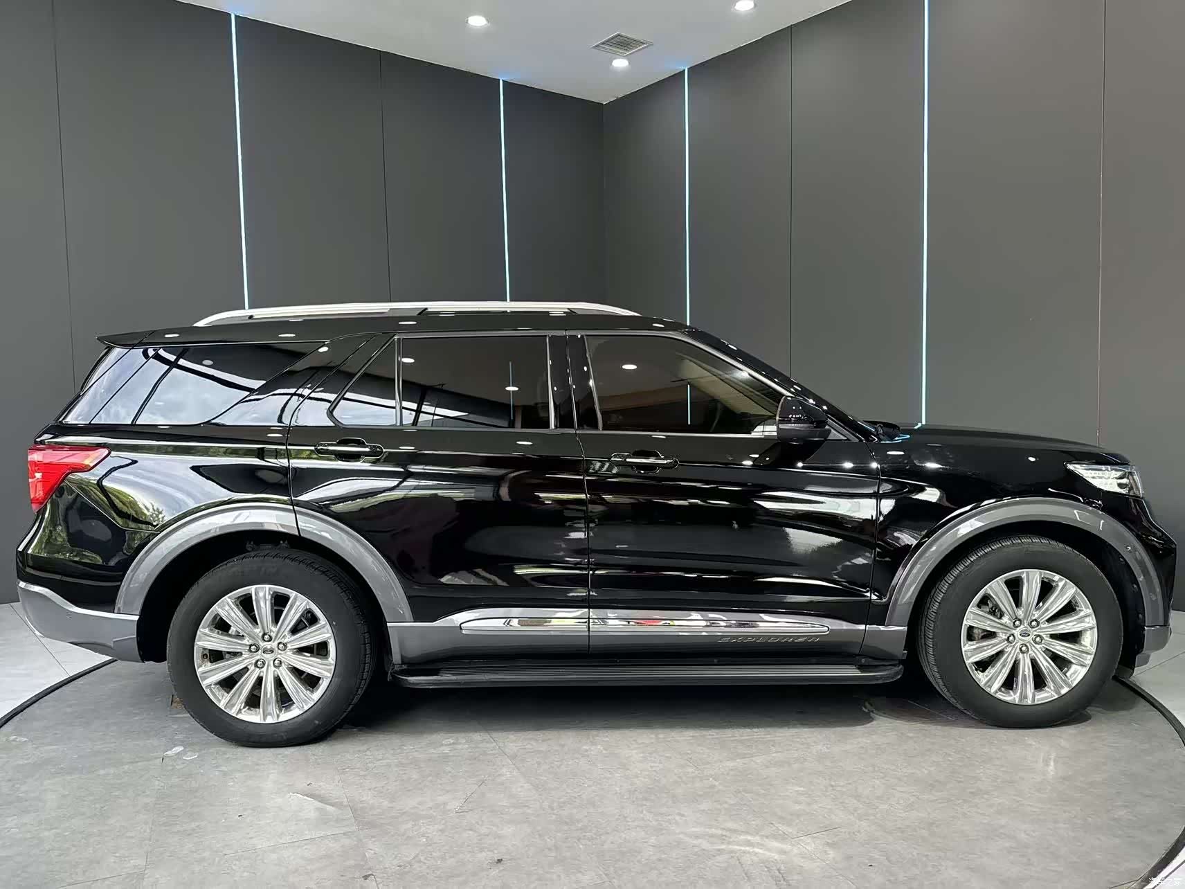 Ford Explorer, 2021 все фото