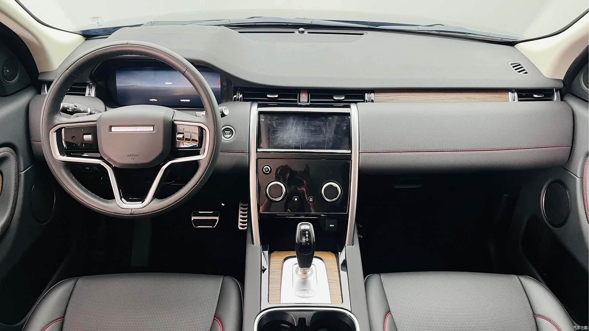 Land Rover Discovery, 2023 все фото