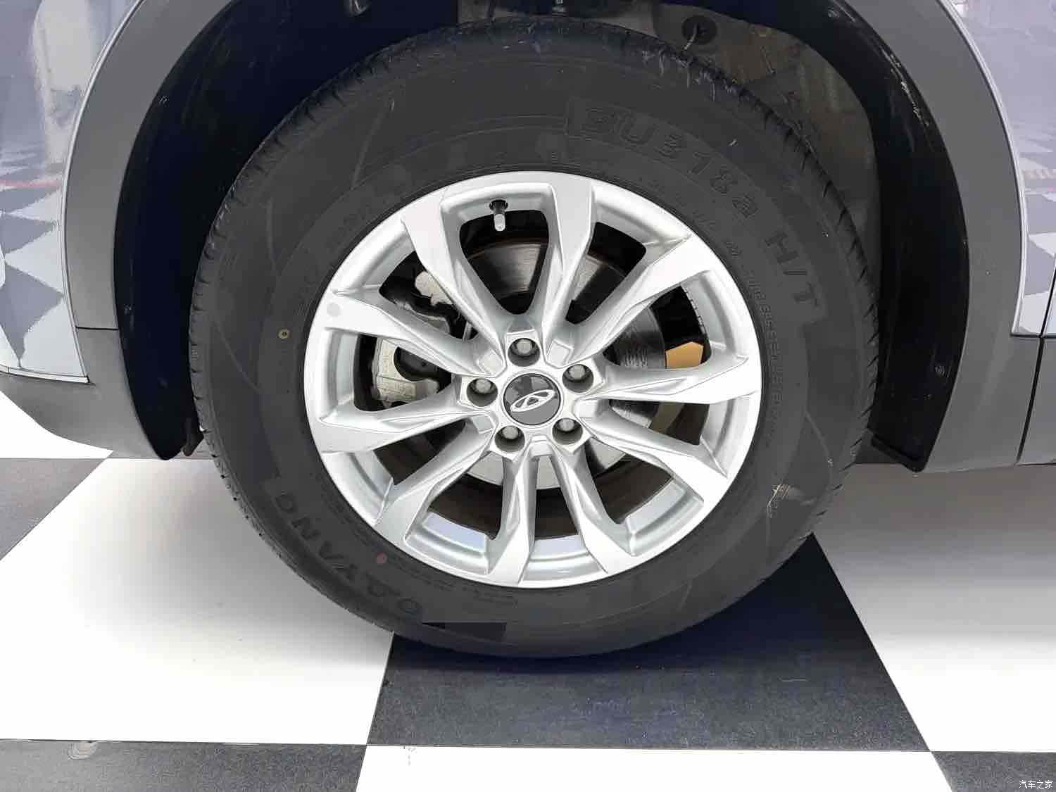 Chery Tiggo 7, 2022 все фото