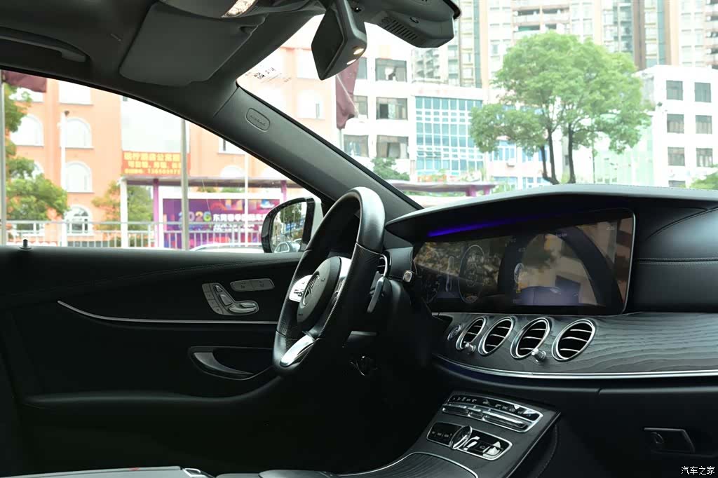 Mercedes-Benz E-Class, 2020 20