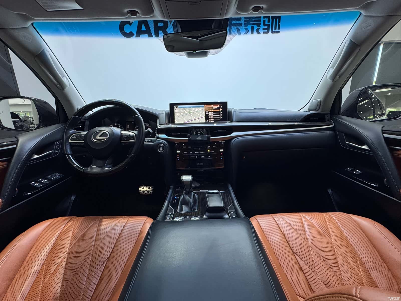 Lexus LX, 2019 16
