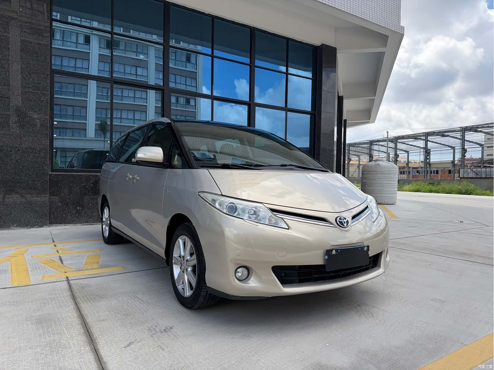 Toyota 7, 2012 3