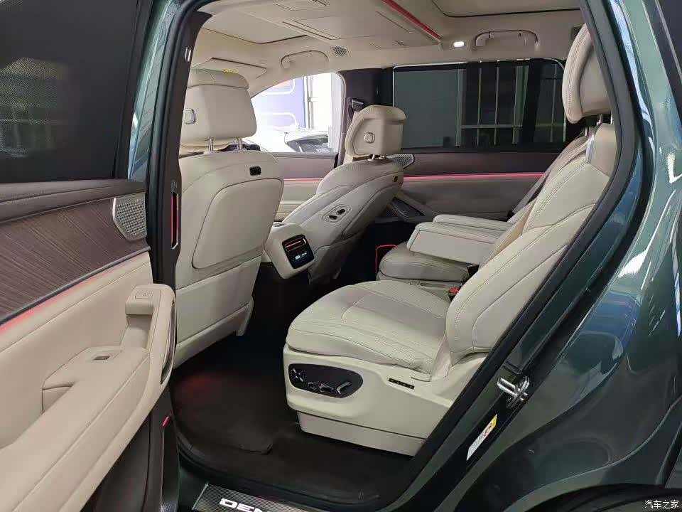 Denza N9, 2025 6