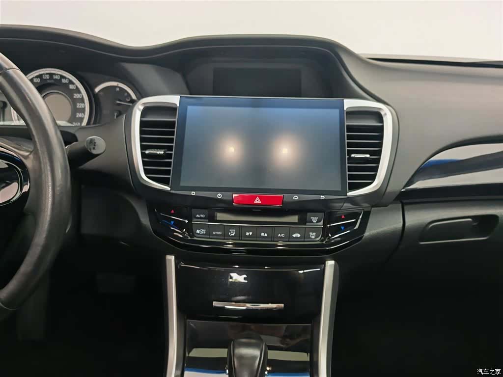 Honda Accord, 2016 12