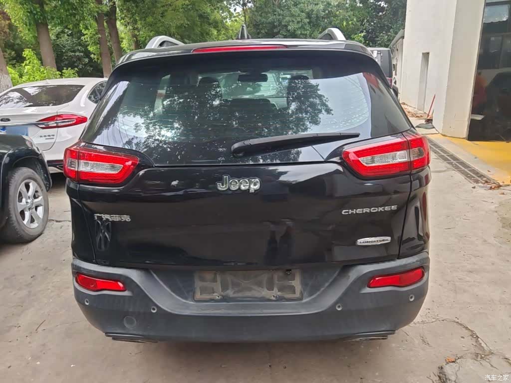 Jeep Cherokee, 2016 6