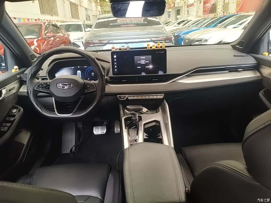 Geely Preface, 2025 10