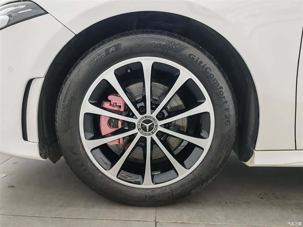 Mercedes-Benz A-Class, 2019 14