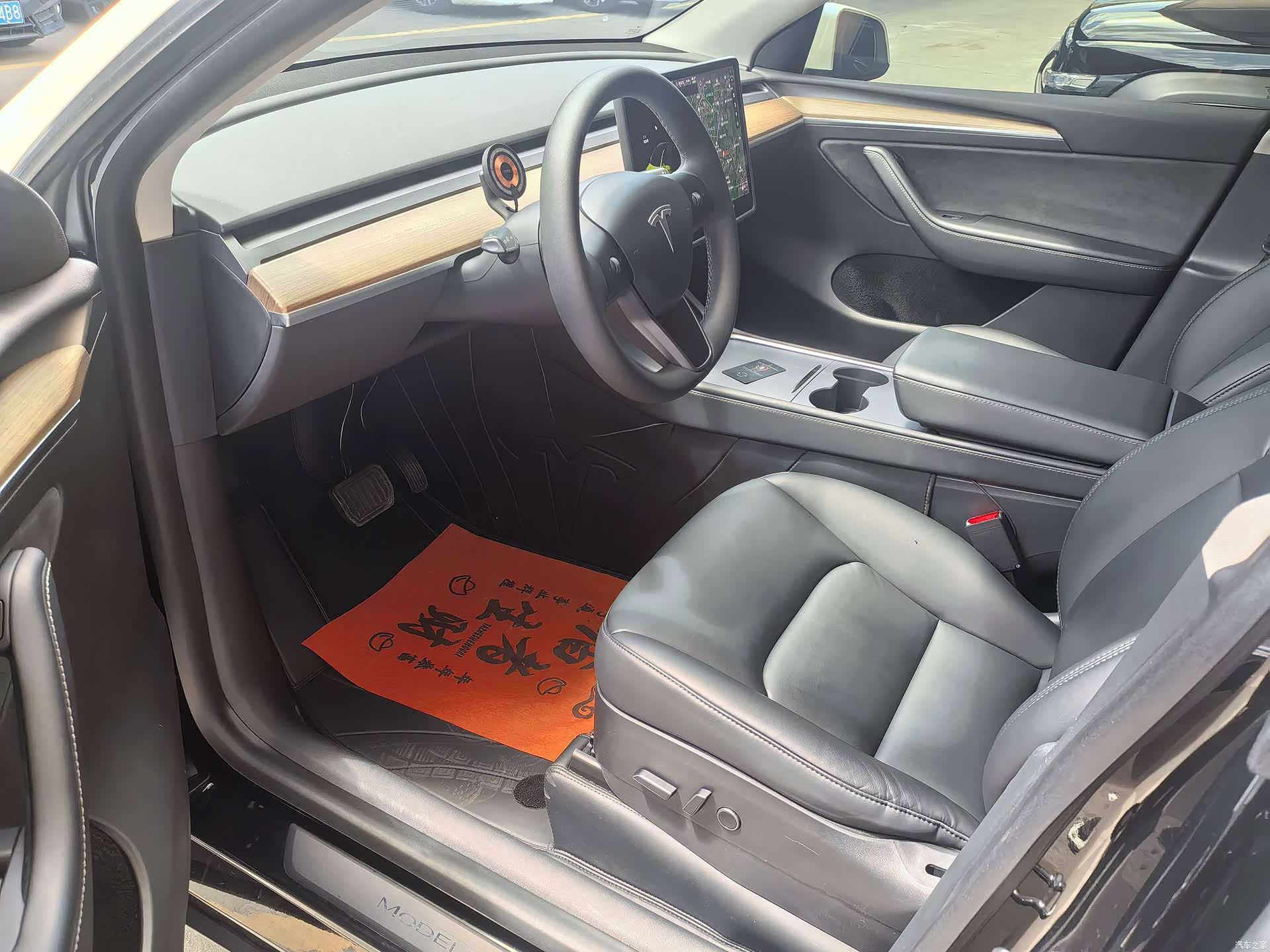 Tesla Model Y, 2021 4