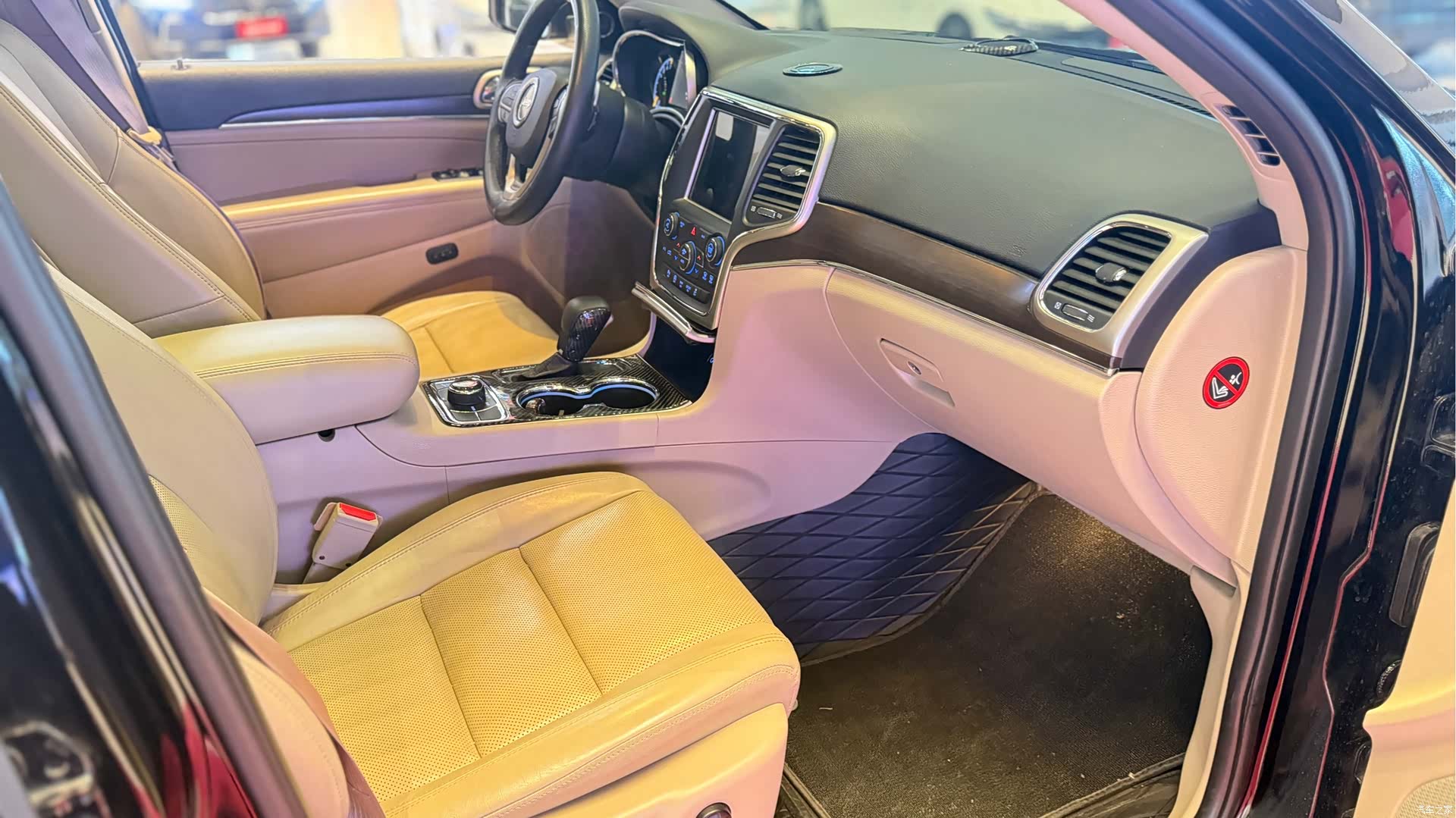Jeep Grand Cherokee, 2019 6