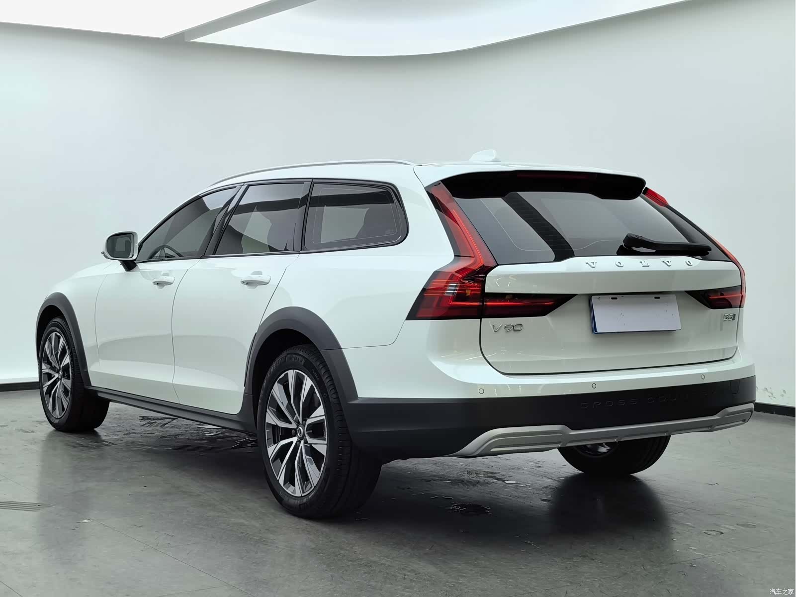 Volvo V90, 2021 6