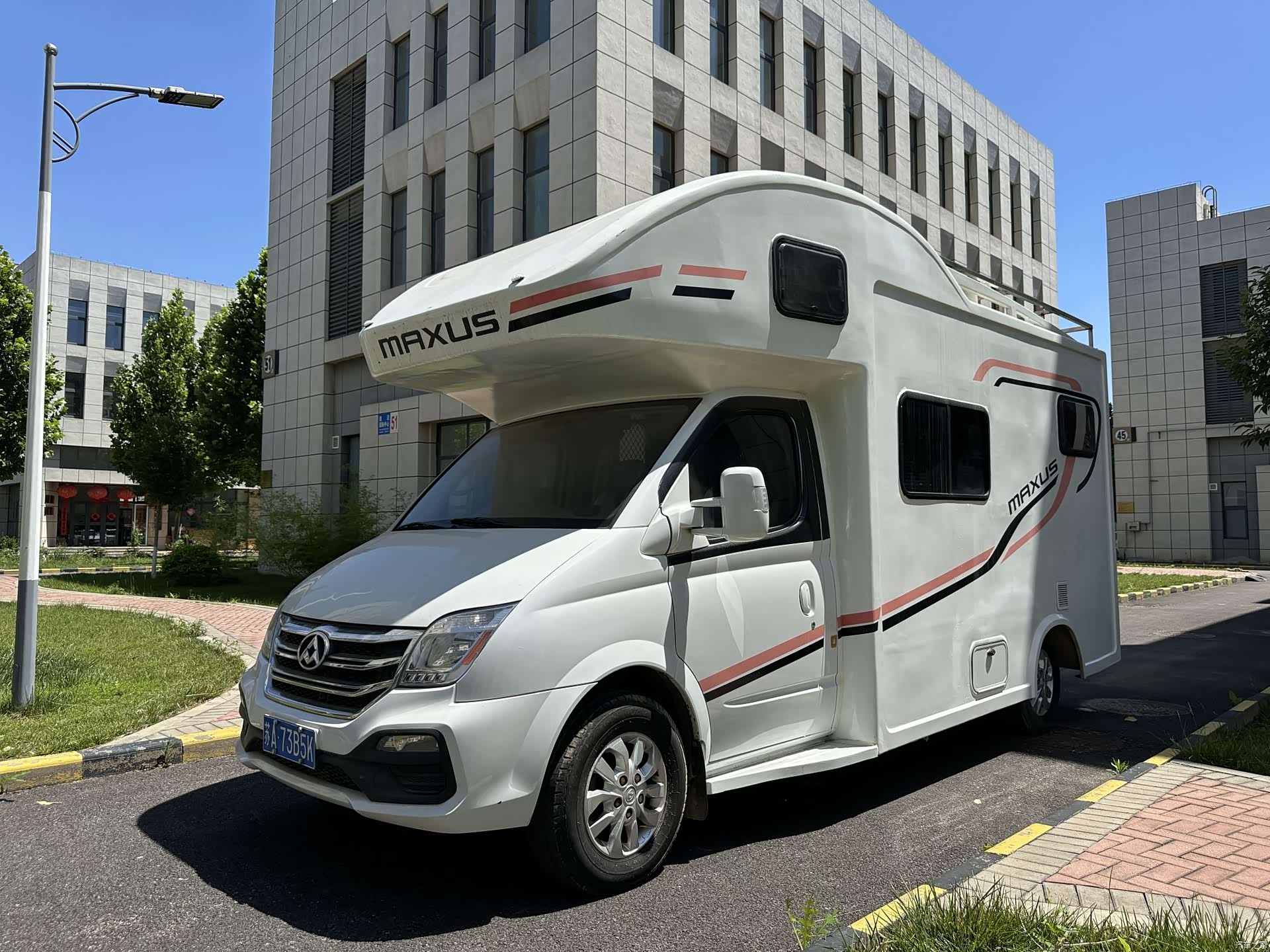 Maxus V80, 2019 1
