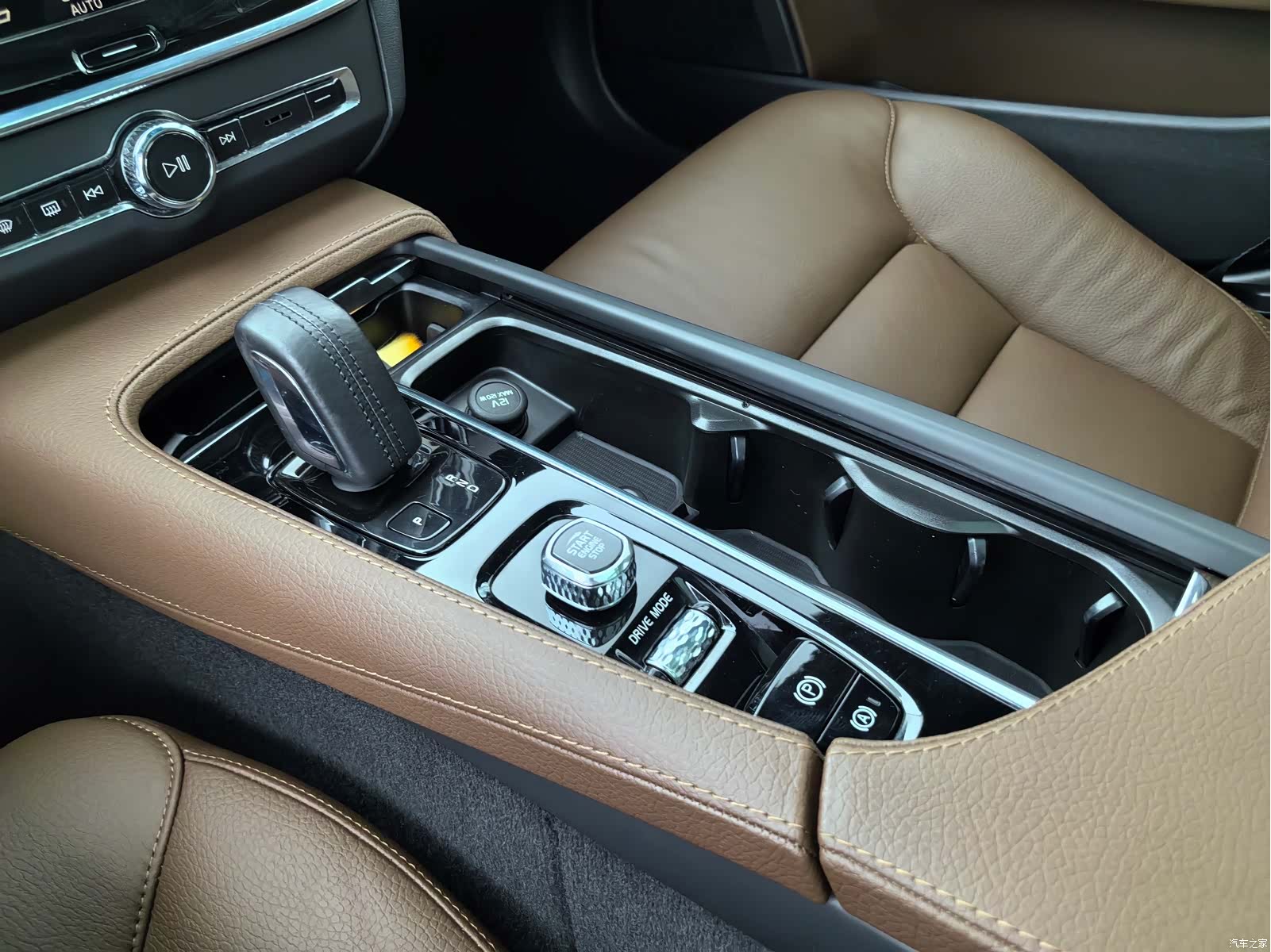 Volvo V90, 2021 26