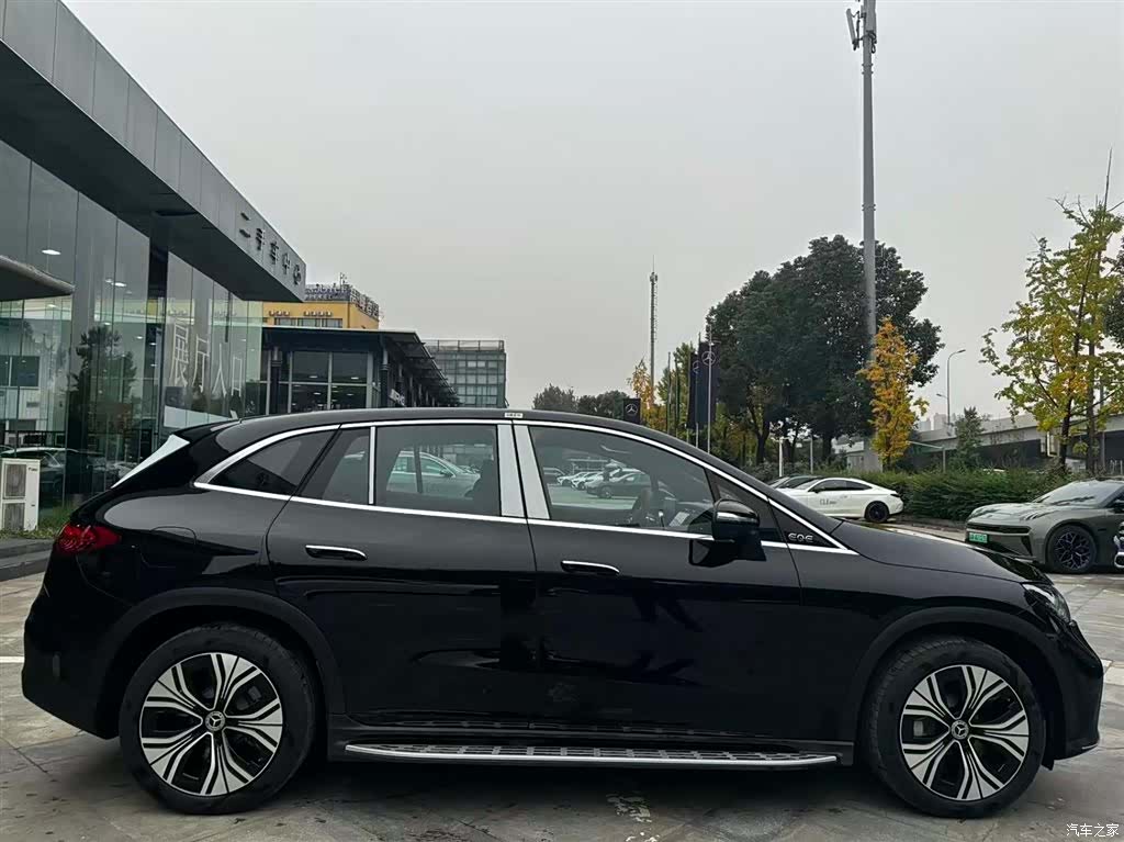 Mercedes-Benz EQE, 2025 все фото