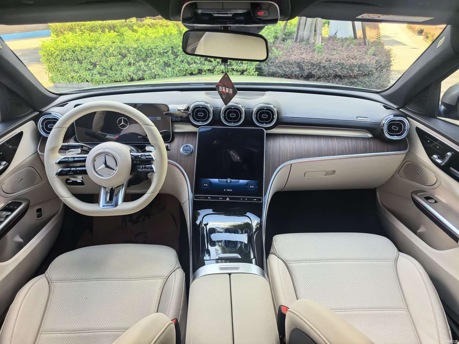 Mercedes-Benz C-Class, 2022 10