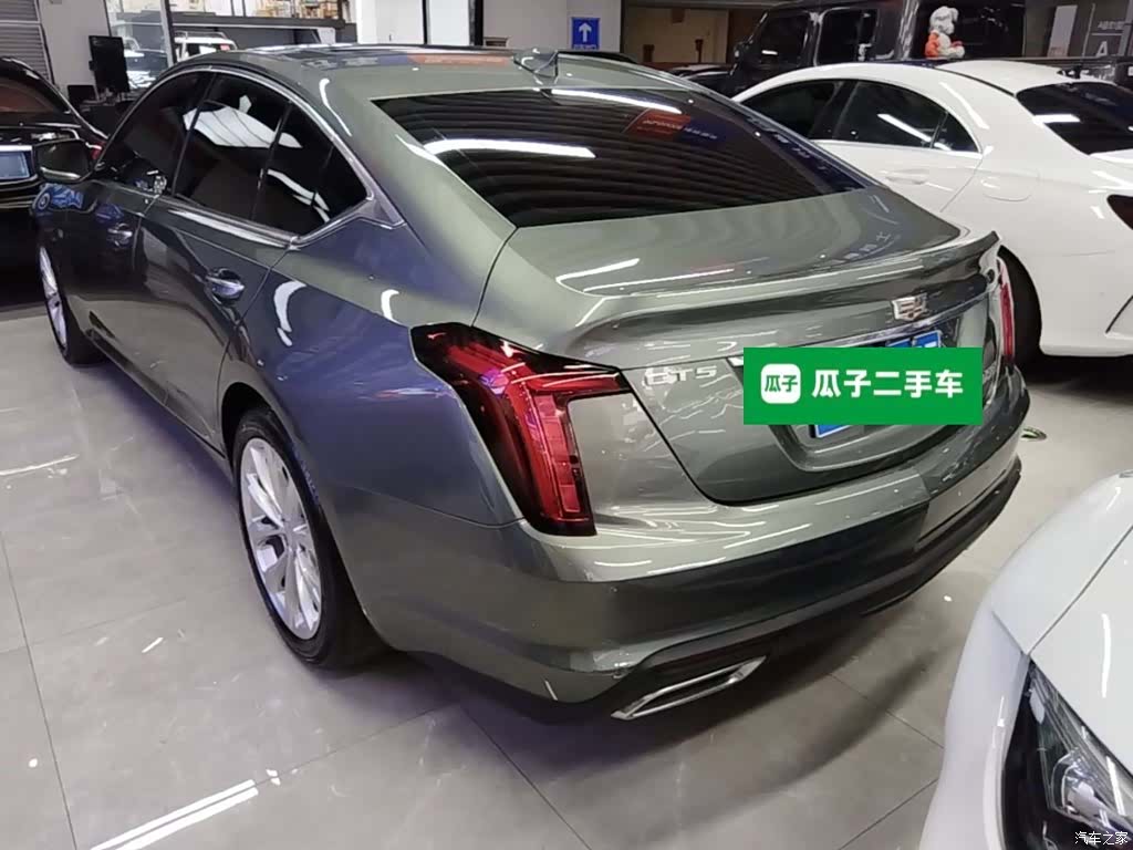 Cadillac CT5, 2023 все фото