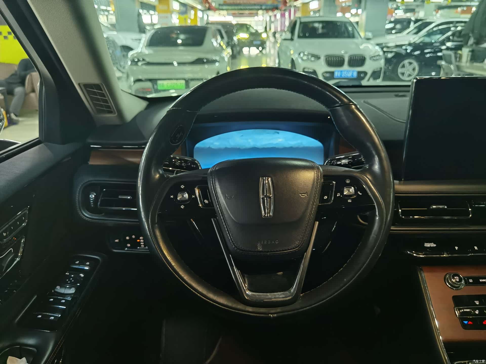 Lincoln Aviator, 2022 8