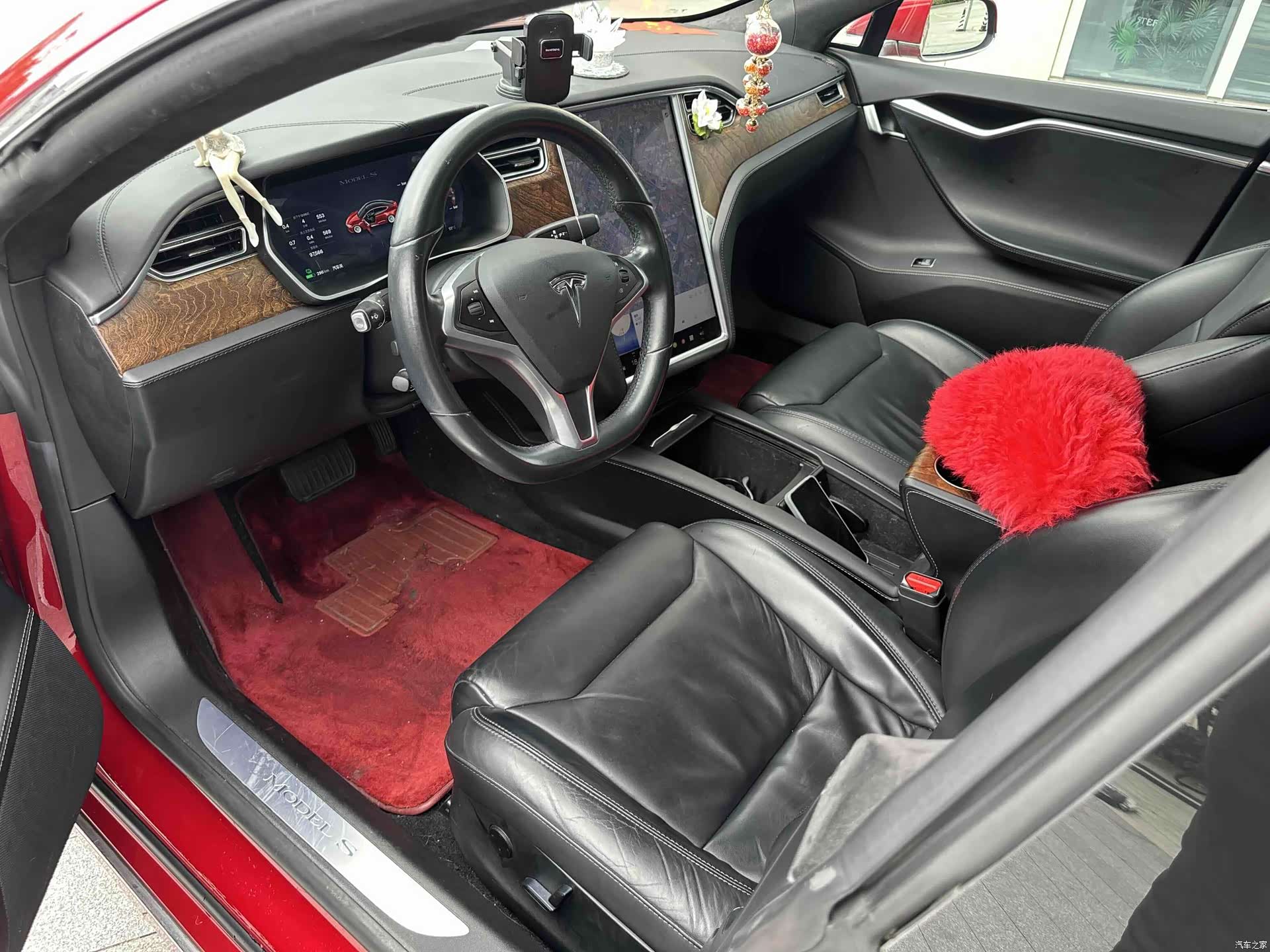 Tesla Model S, 2018 4