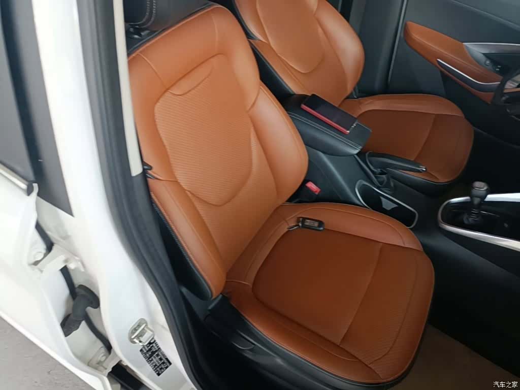Wuling 510, 2017 25