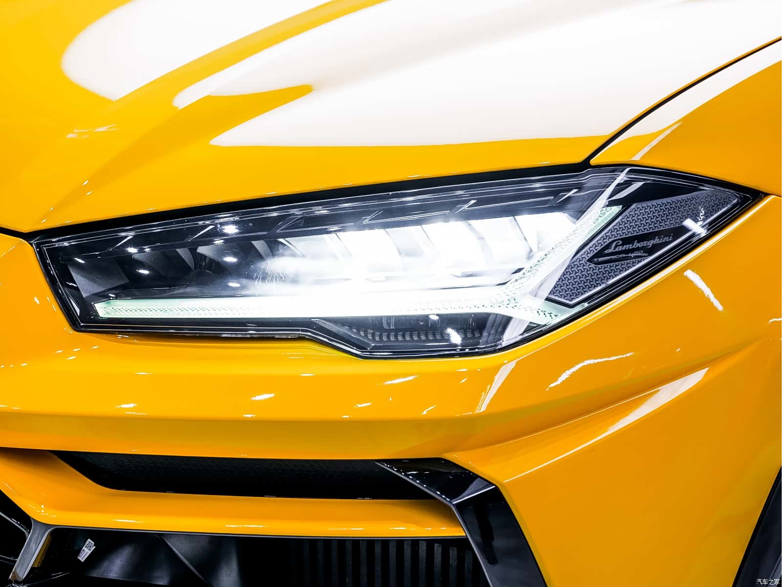 Lamborghini Urus, 2020 6