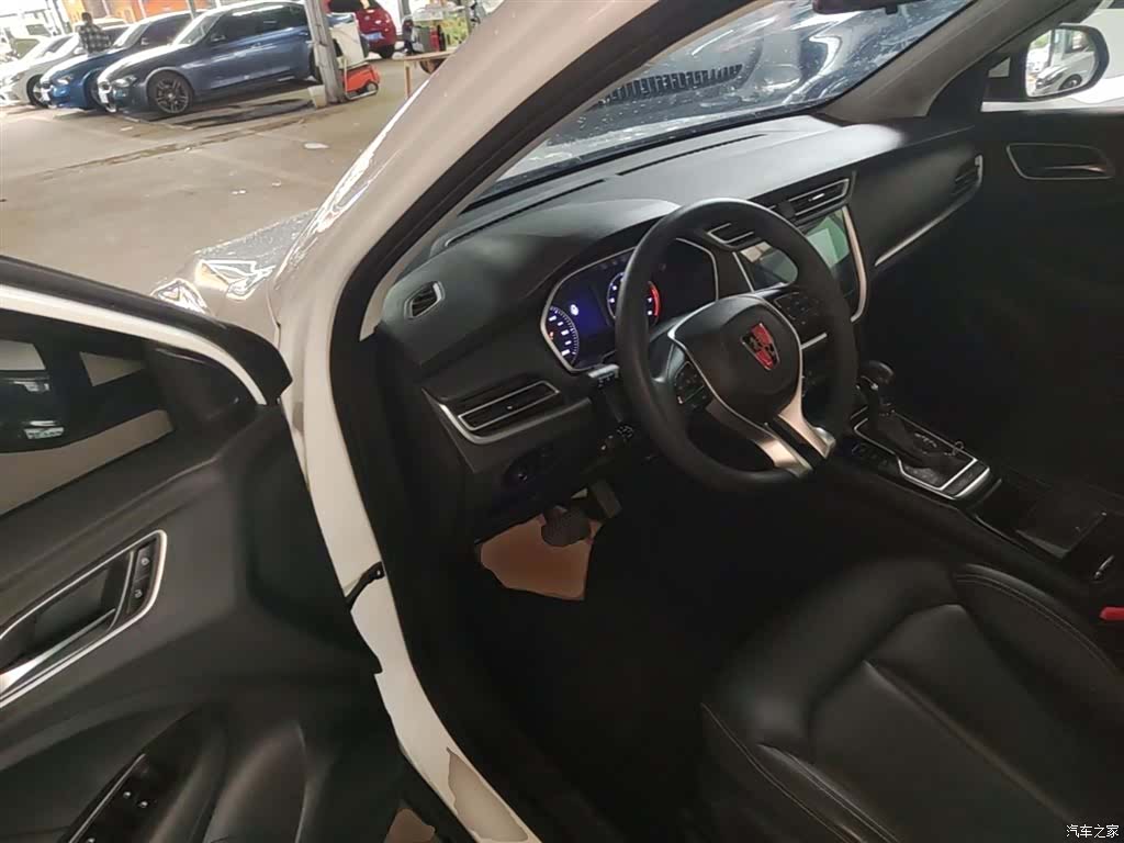 Roewe RX3, 2020 16
