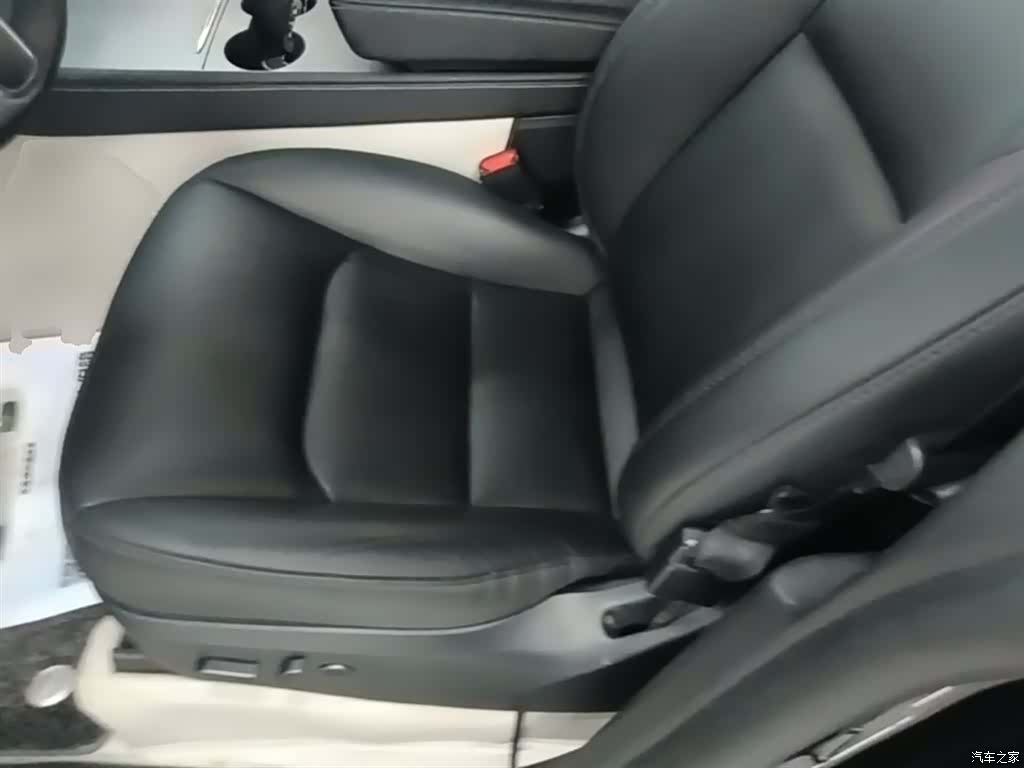 Tesla Model Y, 2024 15