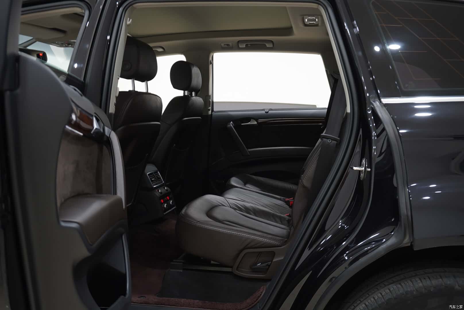 Audi Q7, 2015 8