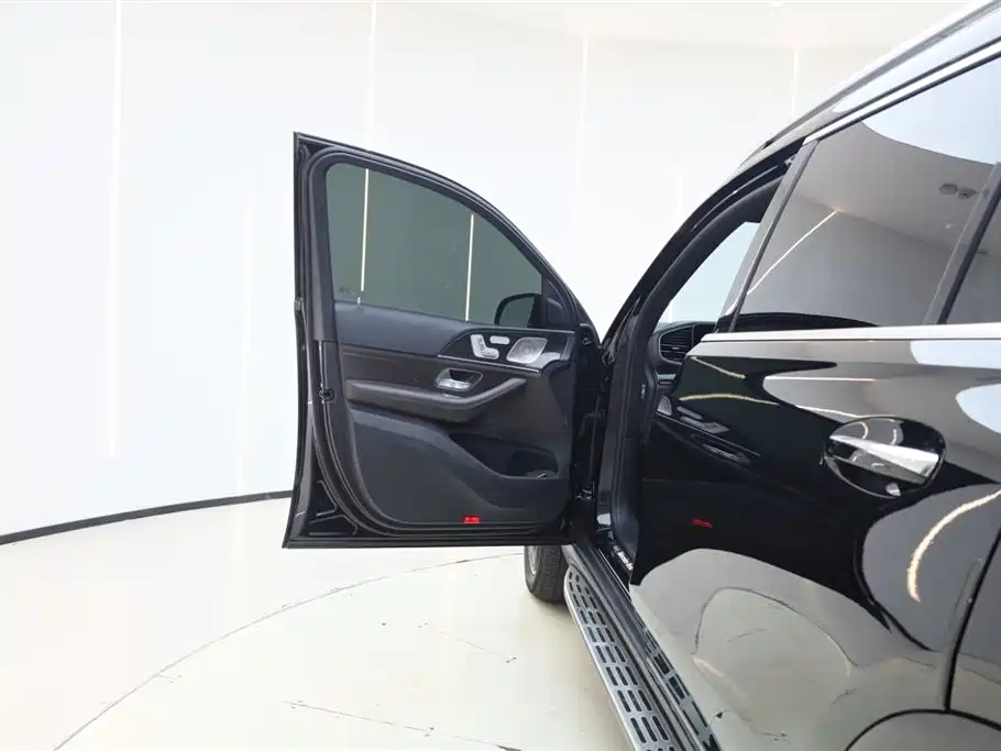 Mercedes-Benz GLS Mercedes-Benz GLS