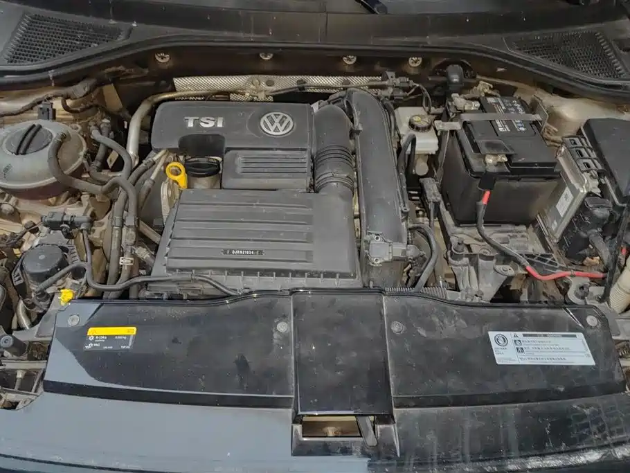 Volkswagen T-ROC exploring Songs