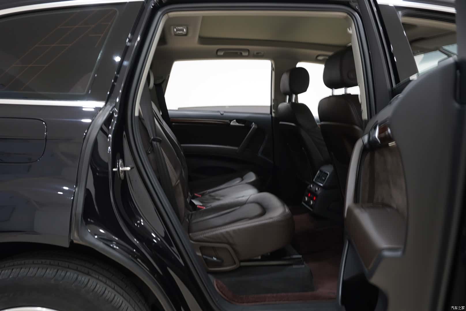 Audi Q7, 2015 11