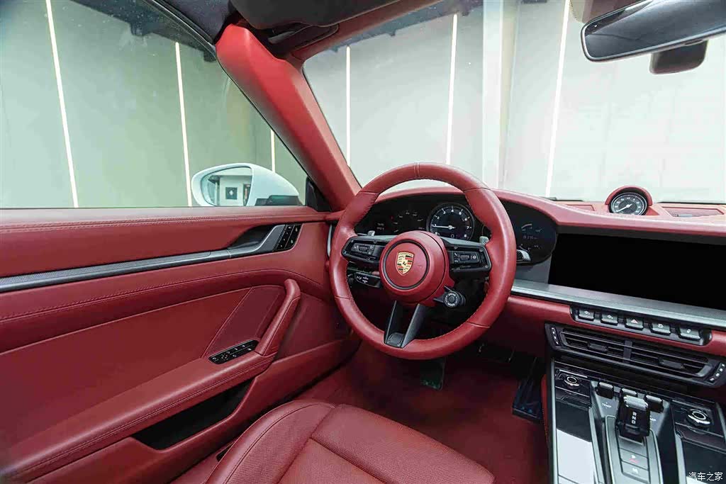 Porsche 911, 2020 4
