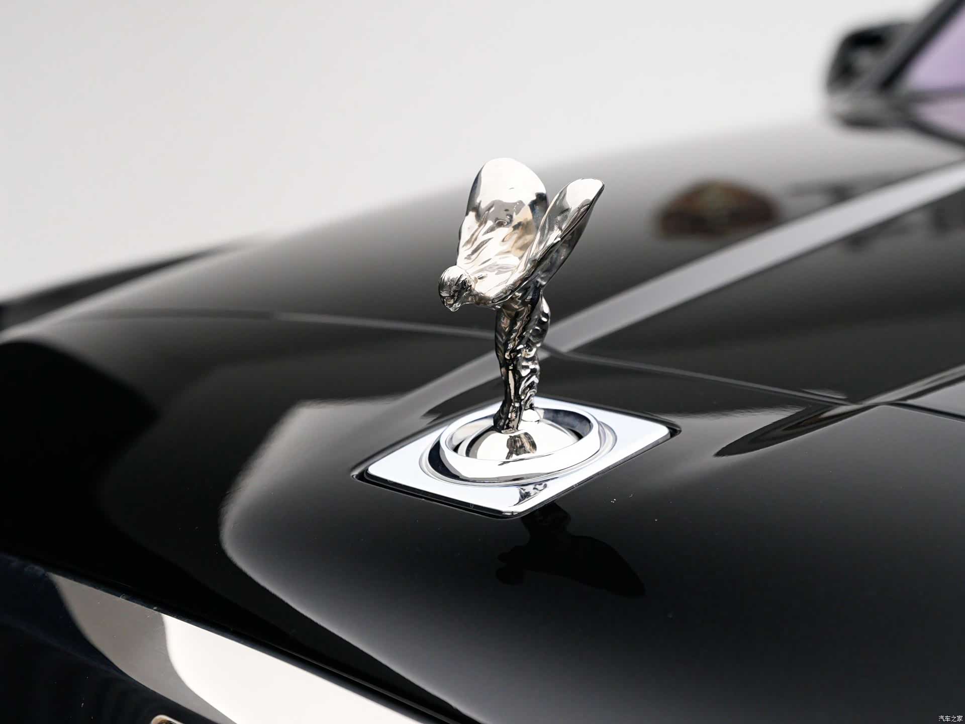 Rolls-Royce Cullinan, 2022 3