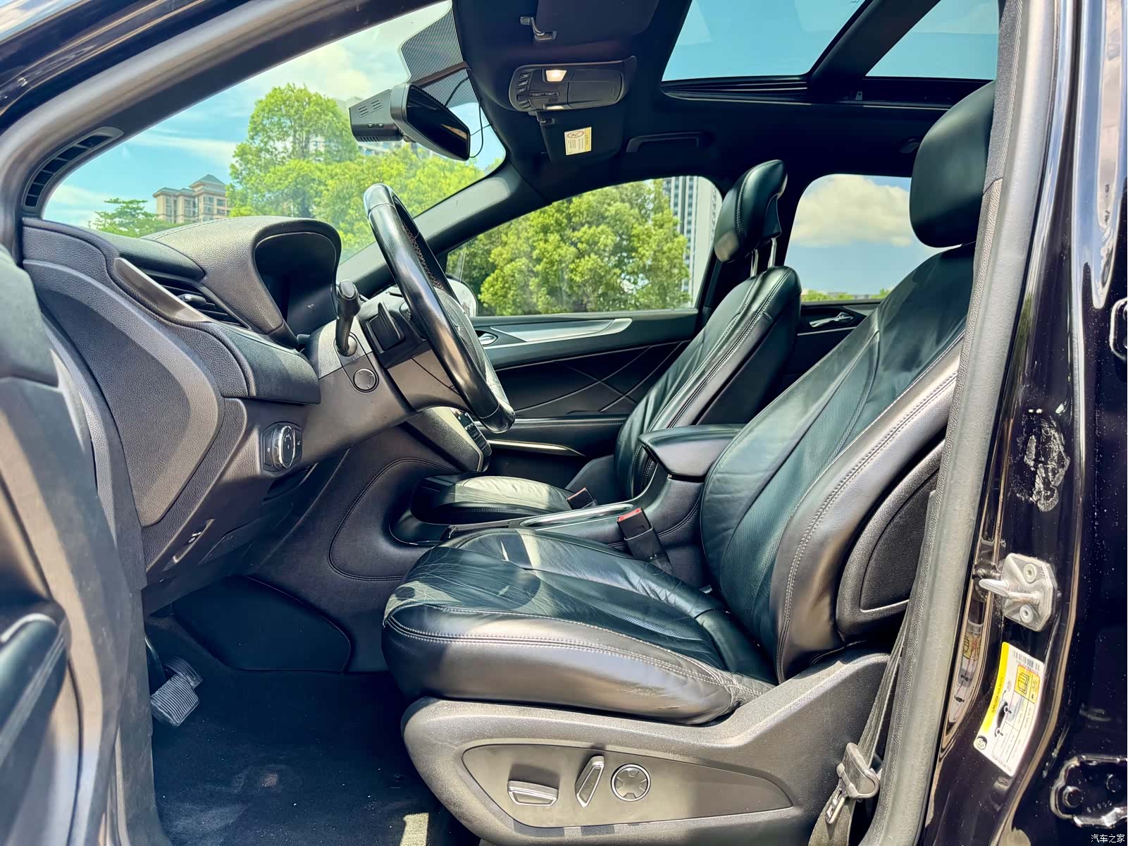 Lincoln MKC, 2019 4