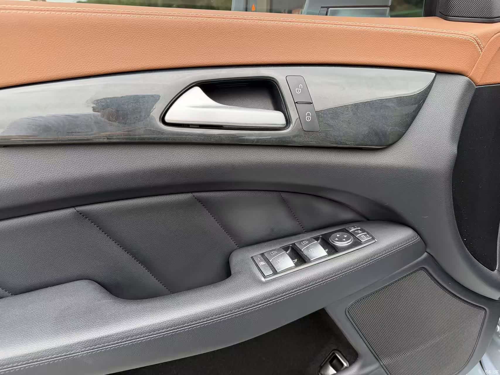 Mercedes-Benz CLS, 2015 9