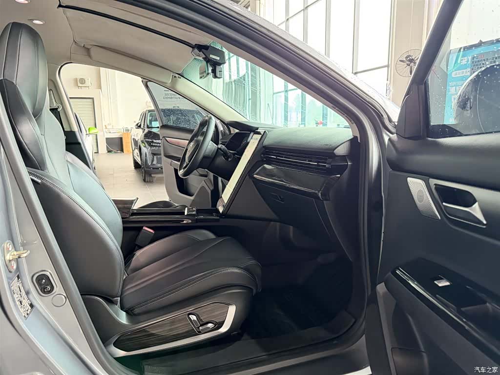 Xpeng G3i, 2021 8