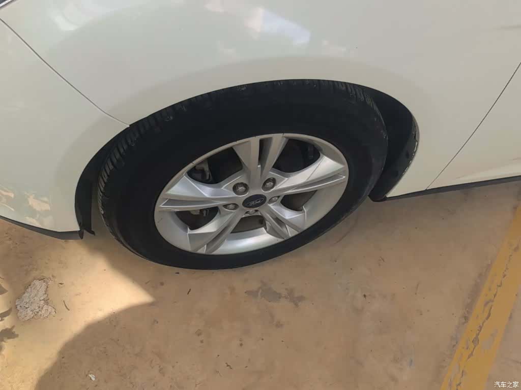Ford Focus, 2015 23