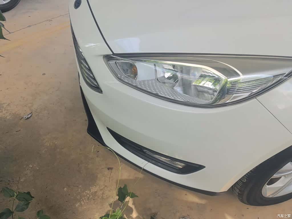 Ford Focus, 2015 24