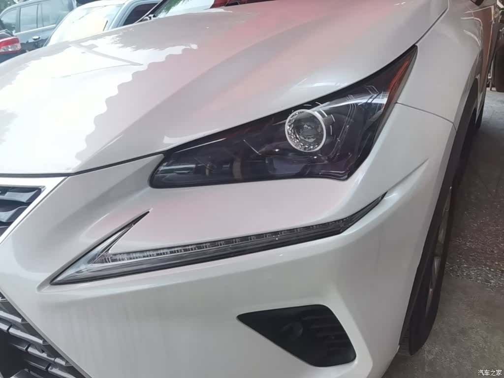 Lexus NX, 2019 24