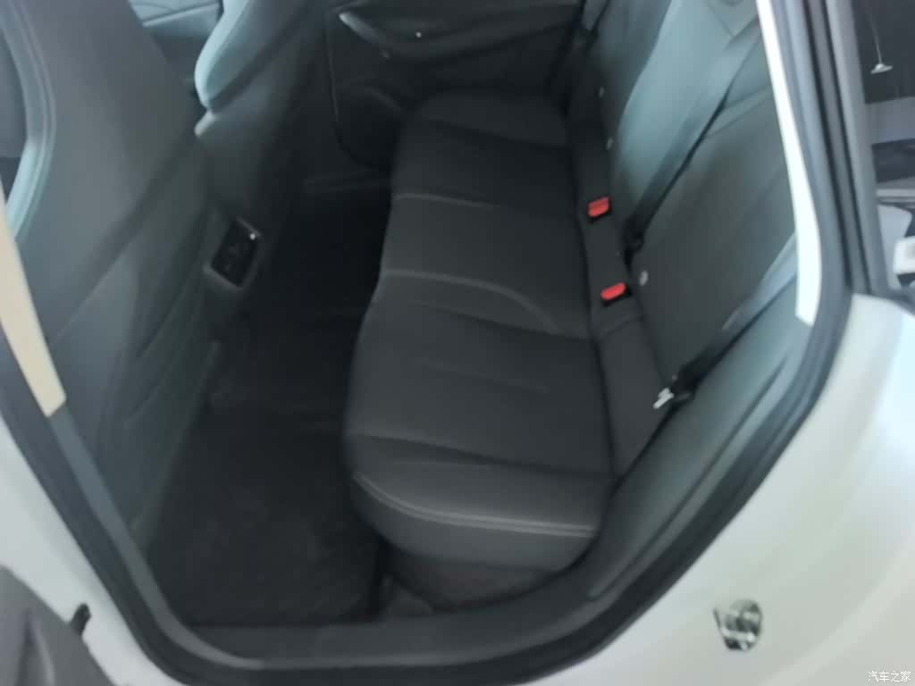 DongFeng S7, 2025 17