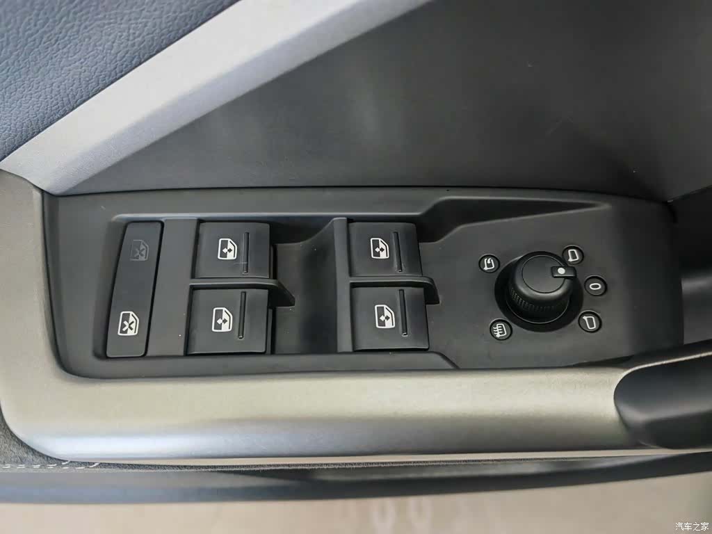 Audi Q3, 2020 9