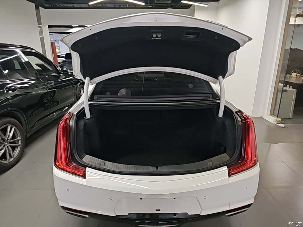 Cadillac XTS, 2019 19